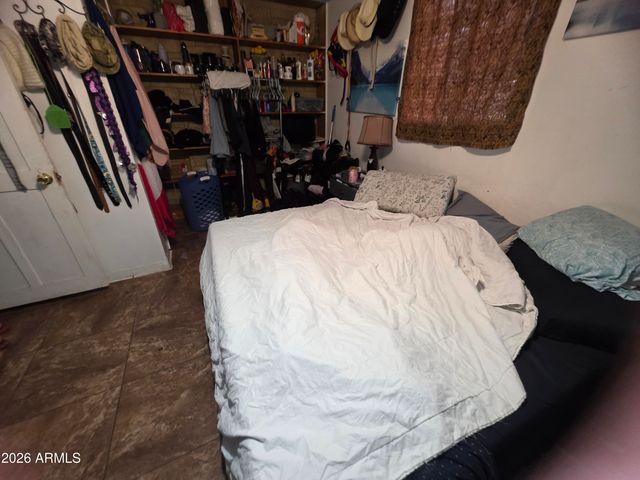 8041 N 28TH Avenue, Phoenix, AZ 85051