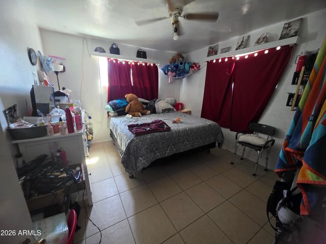 8041 N 28TH Avenue, Phoenix, AZ 85051