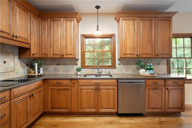 4697 Woodstone Lane, Peachtree Corners, GA 30096