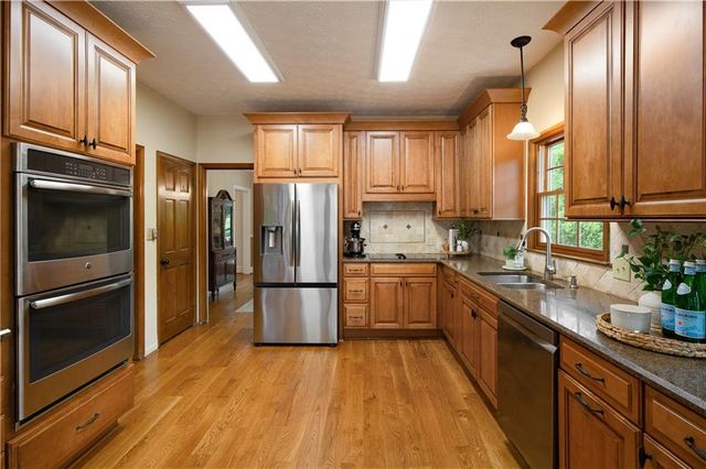 4697 Woodstone Lane, Peachtree Corners, GA 30096