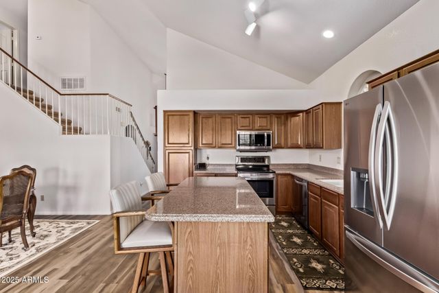 10281 S SANTA FE Lane, Goodyear, AZ 85338