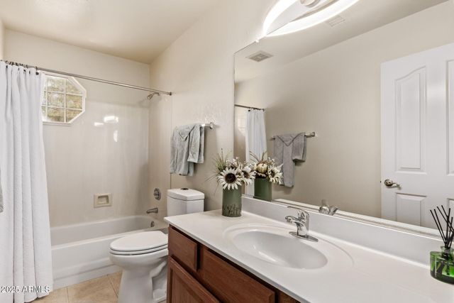 10281 S SANTA FE Lane, Goodyear, AZ 85338