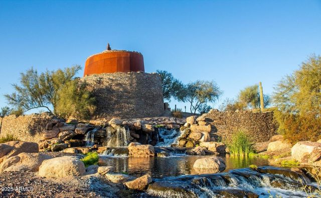 10281 S SANTA FE Lane, Goodyear, AZ 85338