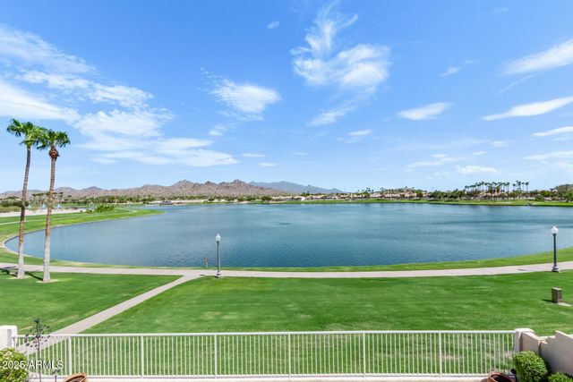 10281 S SANTA FE Lane, Goodyear, AZ 85338