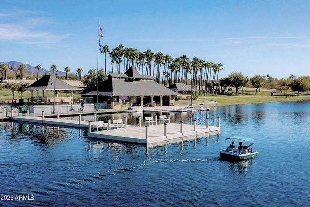 10281 S SANTA FE Lane, Goodyear, AZ 85338