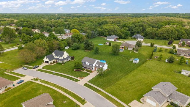 9491 Shelby Lane, Crown Point, IN 46307