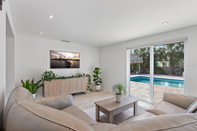 4149 38TH STREET S, St Petersburg, FL 33711