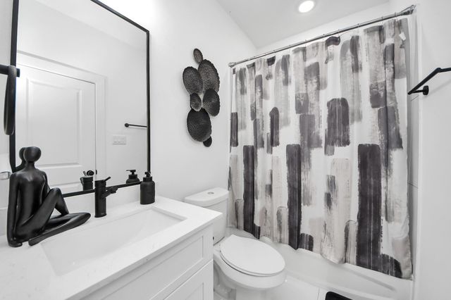 4806 Cochran Street, Houston, TX 77009