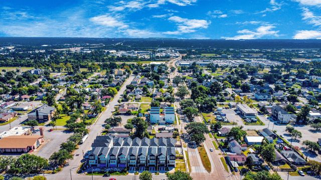 4806 Cochran Street, Houston, TX 77009