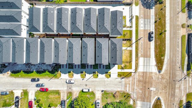 4806 Cochran Street, Houston, TX 77009