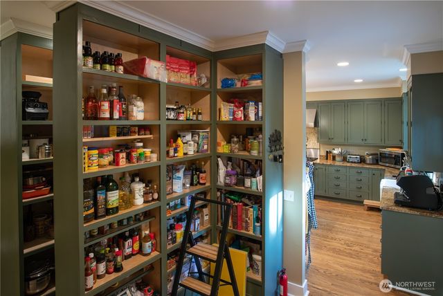 953 Henry Boyd Road, Port Angeles, WA 98362