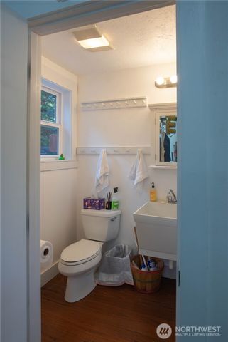 953 Henry Boyd Road, Port Angeles, WA 98362