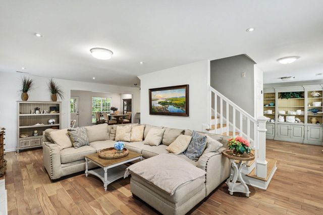 3158 Morningdale Drive, Mount Pleasant, SC 29466