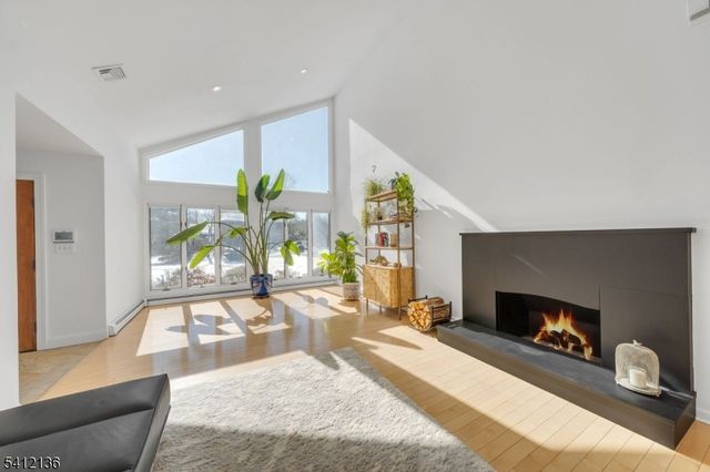 14 Louisa Ct, Wayne Twp., NJ 07470