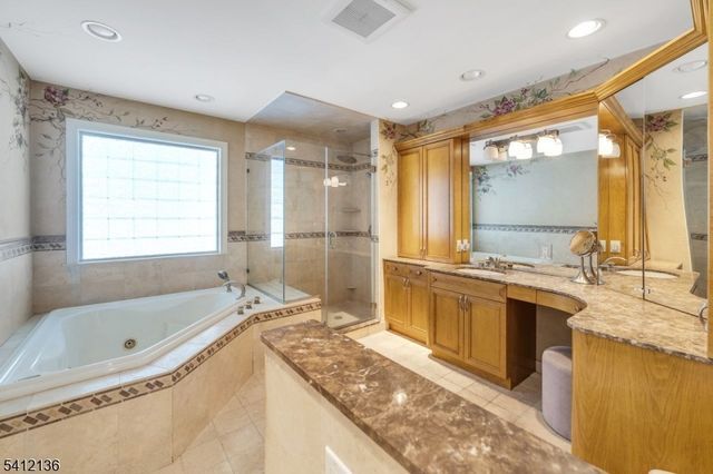 14 Louisa Ct, Wayne Twp., NJ 07470