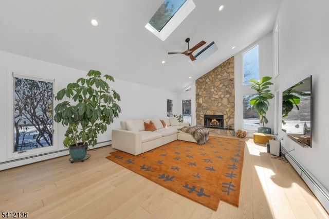 14 Louisa Ct, Wayne Twp., NJ 07470