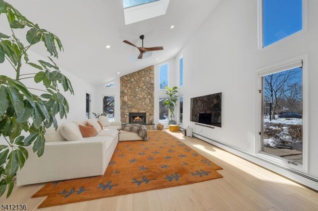 14 Louisa Ct, Wayne Twp., NJ 07470