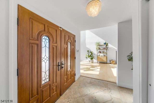 14 Louisa Ct, Wayne Twp., NJ 07470