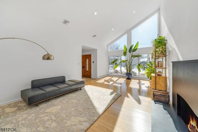 14 Louisa Ct, Wayne Twp., NJ 07470