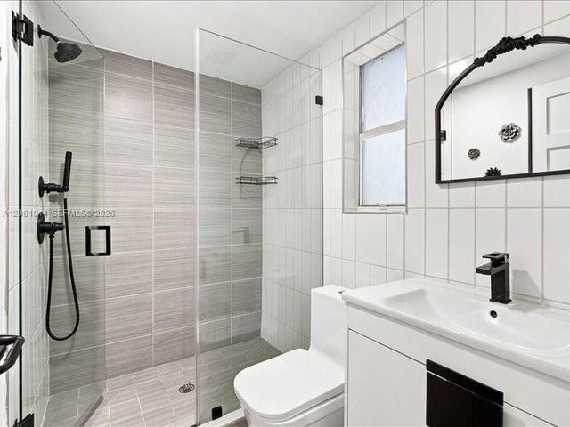 1000 7th Street 1, Miami Beach, FL 33139