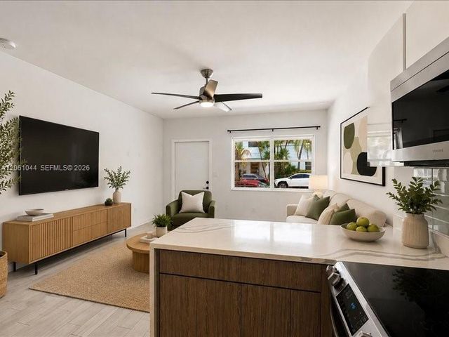 1000 7th Street 1, Miami Beach, FL 33139