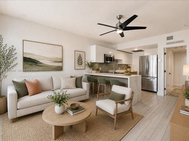 1000 7th Street 1, Miami Beach, FL 33139