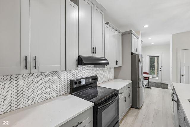 401 Sanders Street, Indianapolis, IN 46225