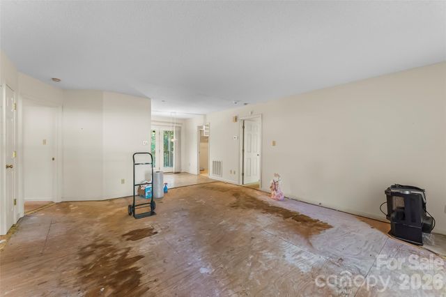 2524 Robinson Road, Newton, NC 28658