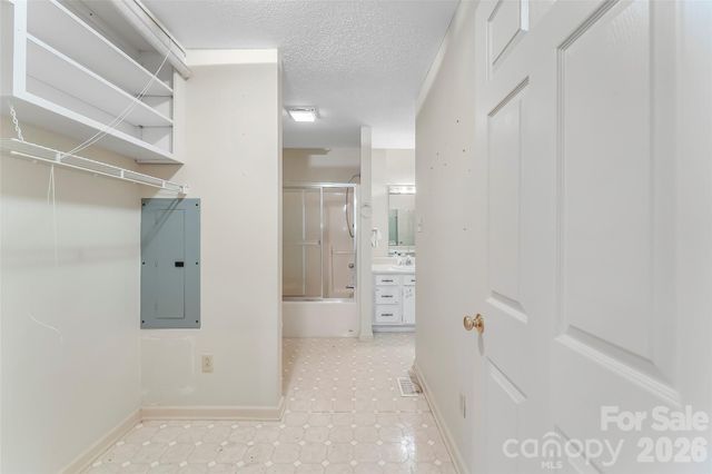 2524 Robinson Road, Newton, NC 28658