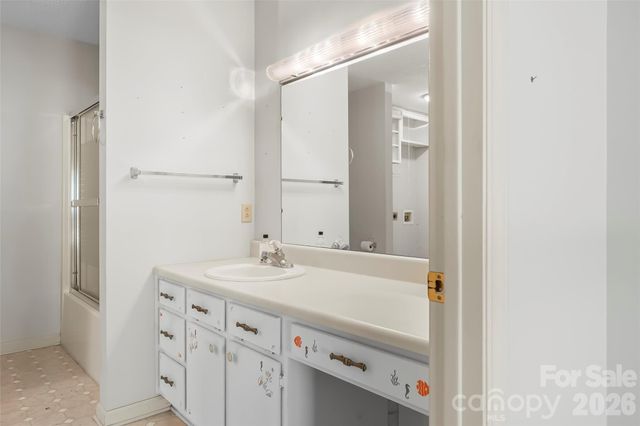 2524 Robinson Road, Newton, NC 28658