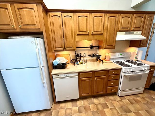 25735 Lorain Road 503, North Olmsted, OH 44070