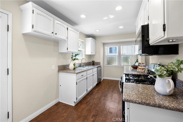 4558 Pasadena Avenue, Long Beach, CA 90807