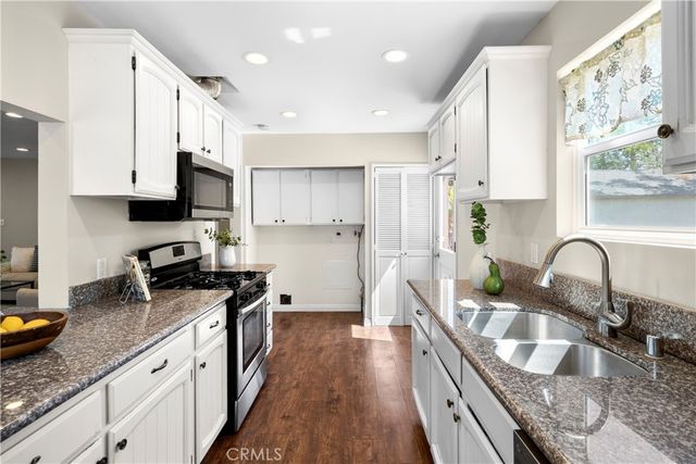 4558 Pasadena Avenue, Long Beach, CA 90807