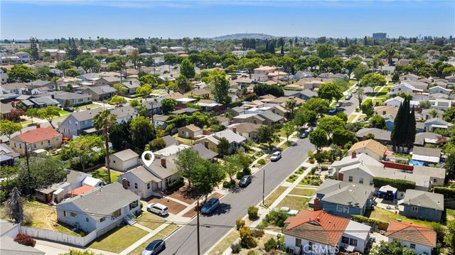 4558 Pasadena Avenue, Long Beach, CA 90807