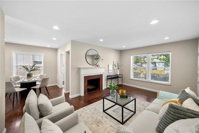 4558 Pasadena Avenue, Long Beach, CA 90807