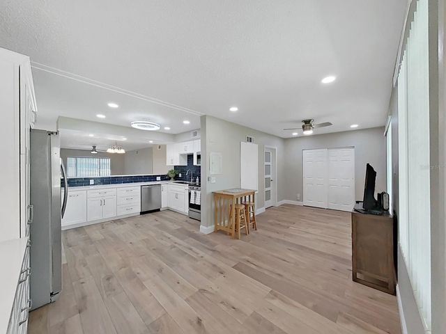 2405 FRANCISCAN DRIVE 21, Clearwater, FL 33763