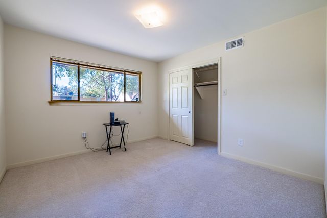 5238 Loch Lomond Drive, Houston, TX 77096