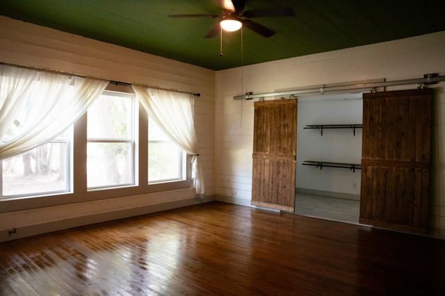 617 S 5th Street, Crockett, TX 75835