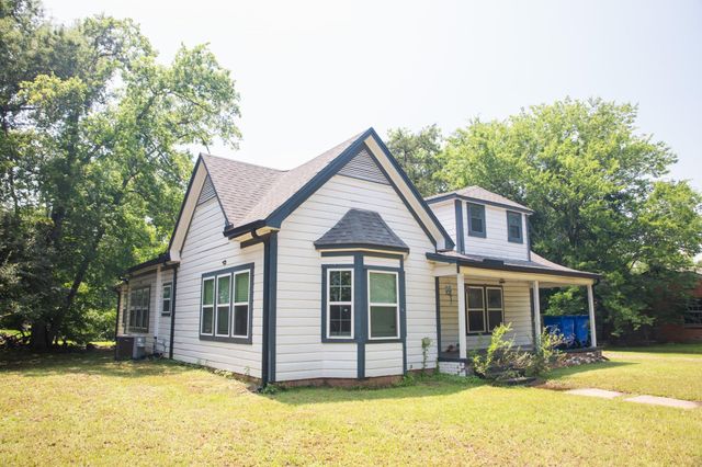 617 S 5th Street, Crockett, TX 75835