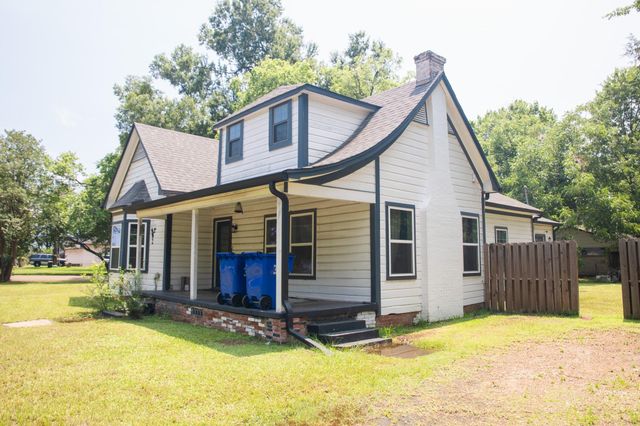 617 S 5th Street, Crockett, TX 75835