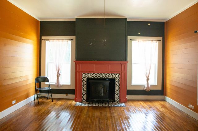 617 S 5th Street, Crockett, TX 75835