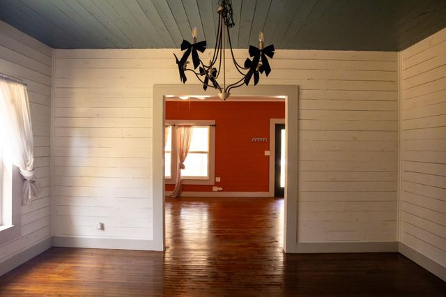 617 S 5th Street, Crockett, TX 75835