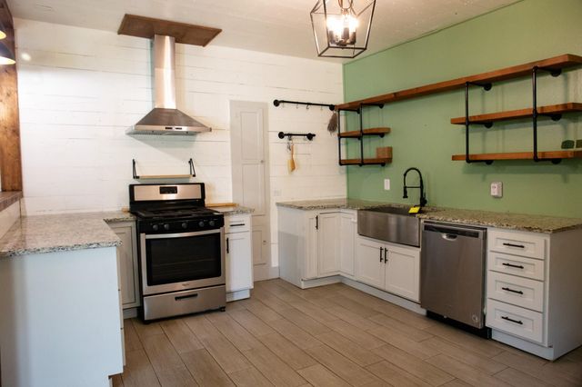 617 S 5th Street, Crockett, TX 75835