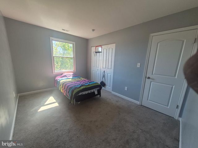 10 CARTER DR, Deptford, NJ 08096