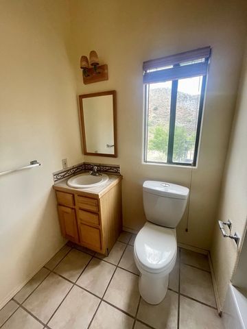 1018 Matewan Dr, Alpine, TX 79830