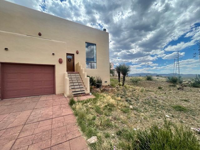 1018 Matewan Dr, Alpine, TX 79830