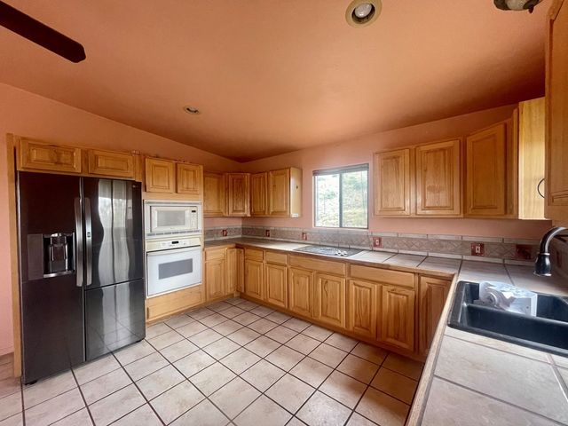 1018 Matewan Dr, Alpine, TX 79830