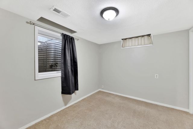 2431 N Somerset Ave, Wichita, KS 67204