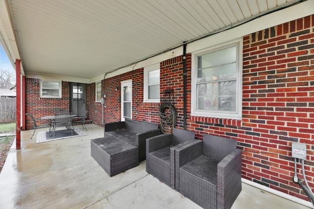 2431 N Somerset Ave, Wichita, KS 67204