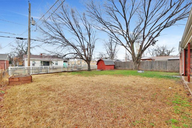 2431 N Somerset Ave, Wichita, KS 67204